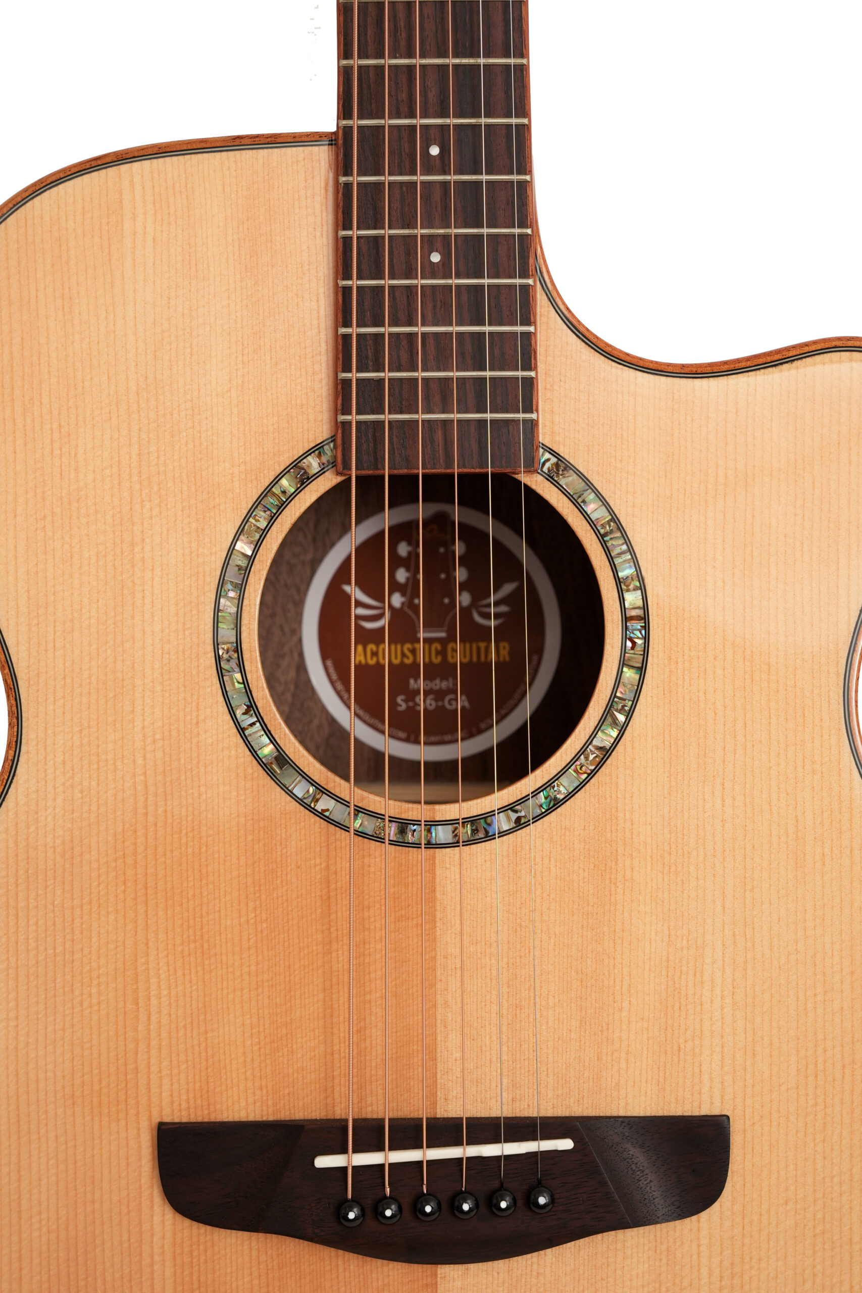 גיטרה אקוסטית מגברת מעולה